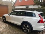 Volvo V60 Cross Country B4 D AWD Plus Auto Plus - Volvo Hybrid (Diesel/Elektro)