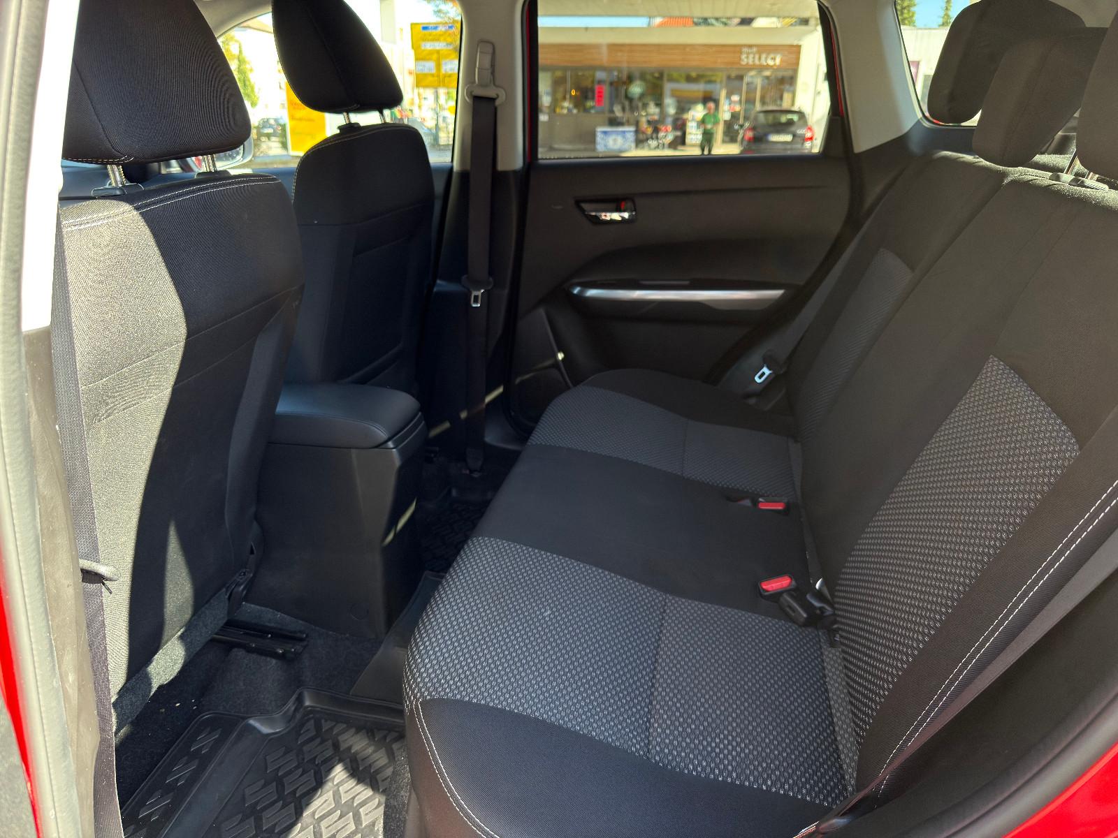 Suzuki Vitara 1.0 4x2 Automatik SHZ Klima Navi