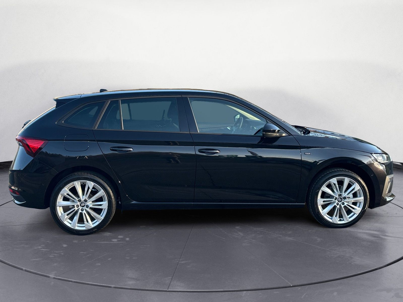 Scala Tour 1.0TSI DSG/Matrix/ACC/RFK 18Zoll