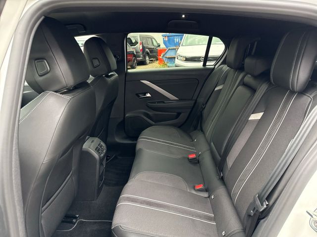 Astra GS 1.2 Turbo  APPLE/ANDROID KEYLESS SHZ LH