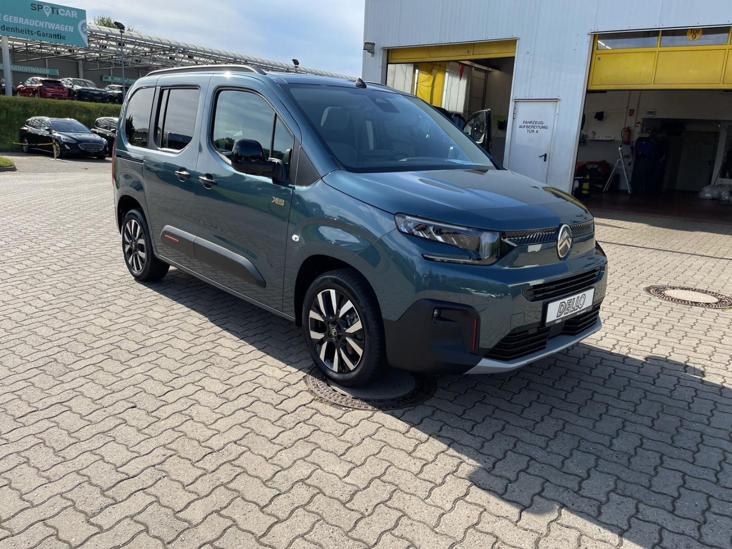 Citroën Berlingo MAX 1.5D Holiday + XTR-Paket Techno-Plu