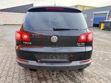 Volkswagen Team 4Motion 2.0TDi Dsg Pano KeylessGo Navi Ahk - Volkswagen Tiguan Team mit Diesel-Antrieb