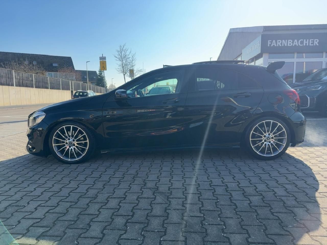 Fahrzeugabbildung Mercedes-Benz A 250 AMG Line 4Matic*Pano*Night Paket*RFK