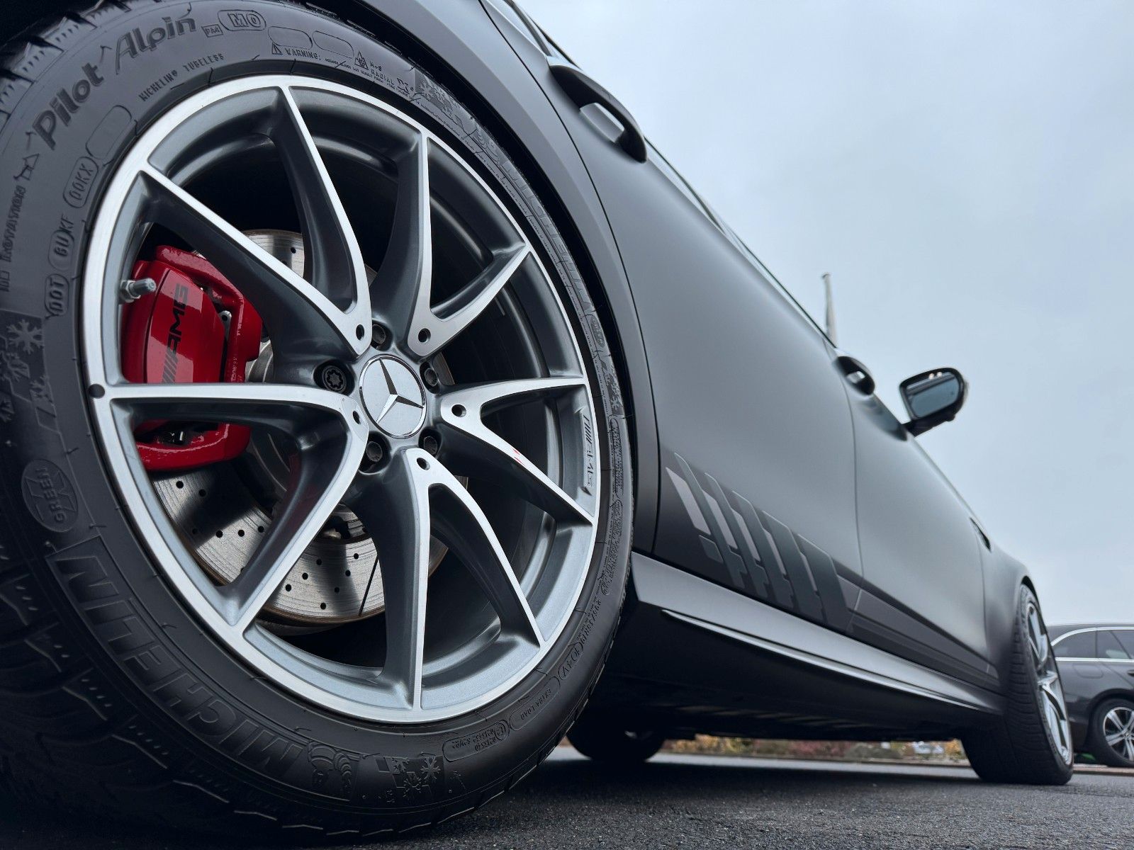 Fahrzeugabbildung Mercedes-Benz E 63 AMG S FinalEd+Pano+Burm+STH+Memory+HUD