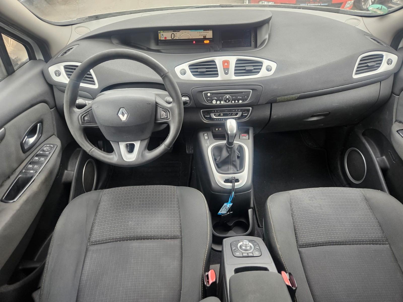 Renault Scenic 2009 — photo 22