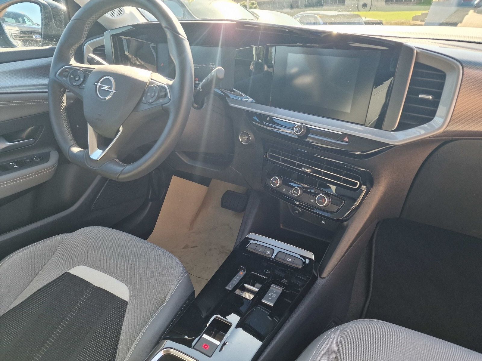 Fahrzeugabbildung Opel Mokka e Elegance,Kamera, Sitzheizung,PDC