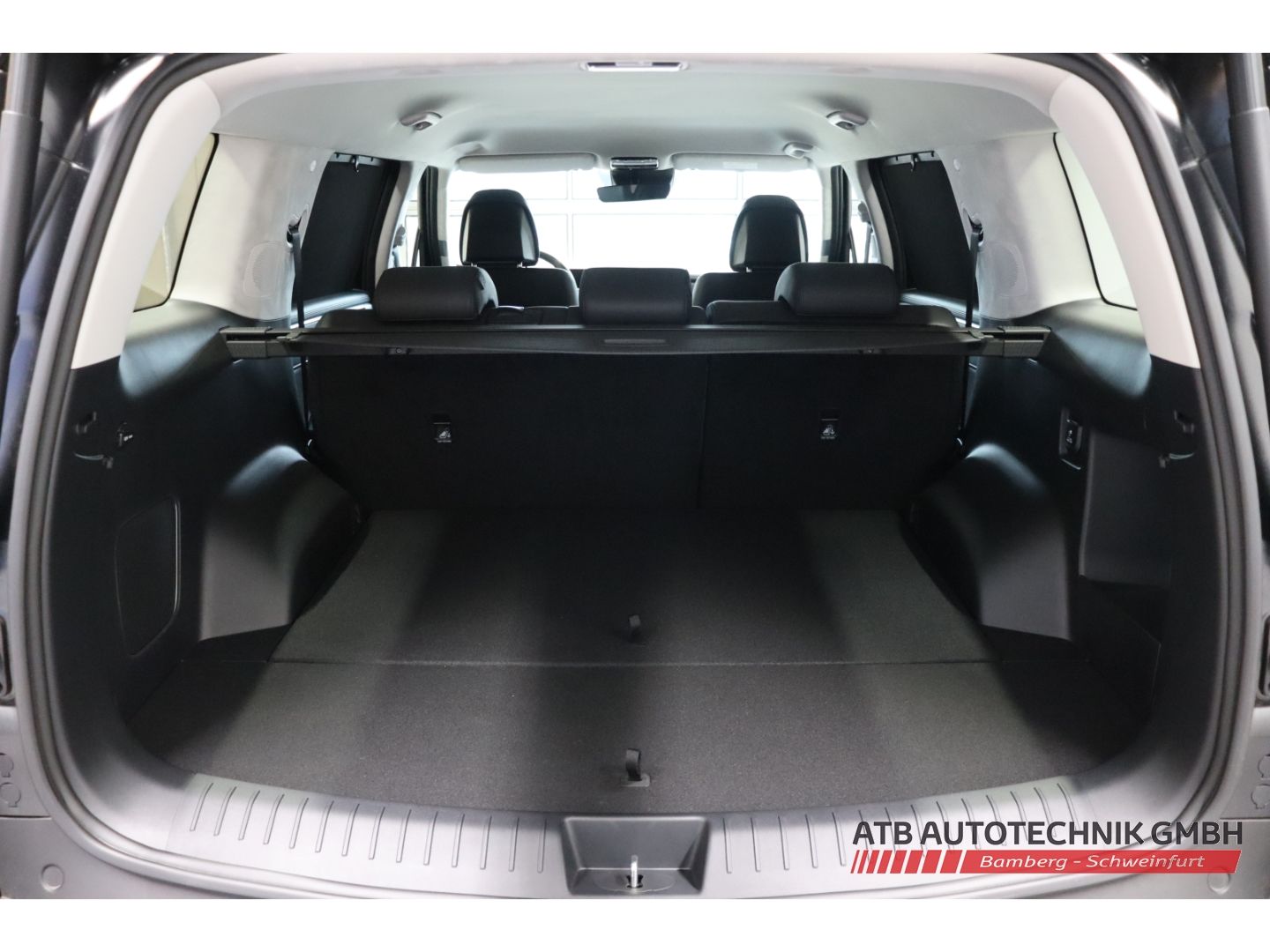 Fahrzeugabbildung Hyundai SANTA FE Signature 5-Sitzer 1.6l Hybrid 2WD Navi