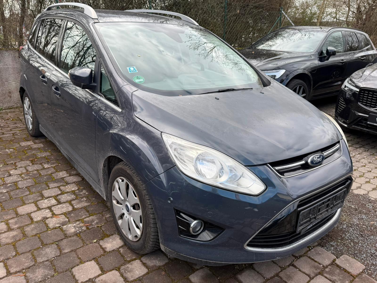 Ford Grand C-MAX Titanium+NAVI+KAMERA+SHZ+PDC+