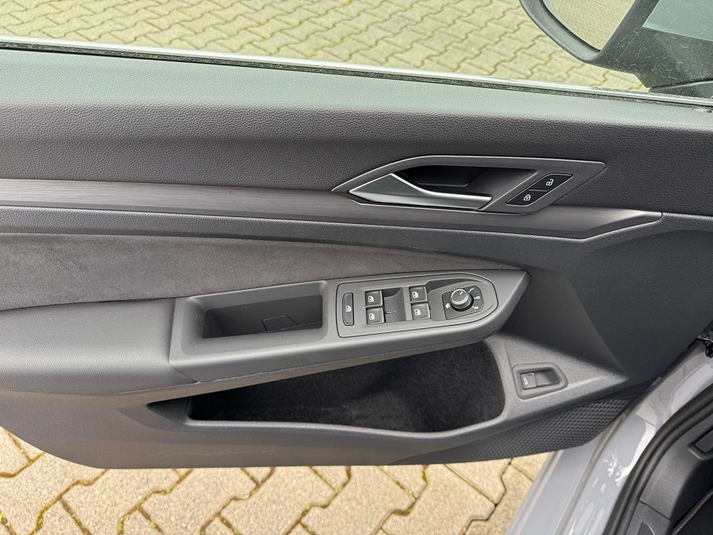 Golf VIII Variant 1.5 eTSI STYLE *DCC*STDHZG*