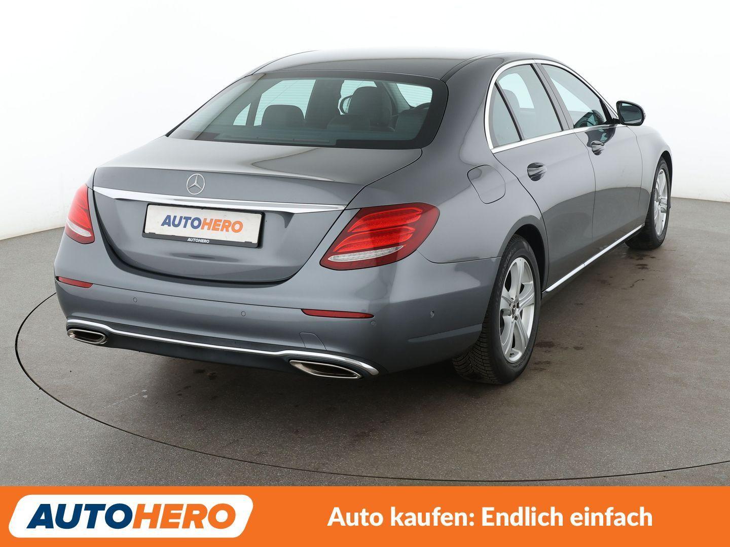 Mercedes-Benz  E 200 Avantgarde  Aut.*NAVI*TEMPO*LED*PDC*SHZ*