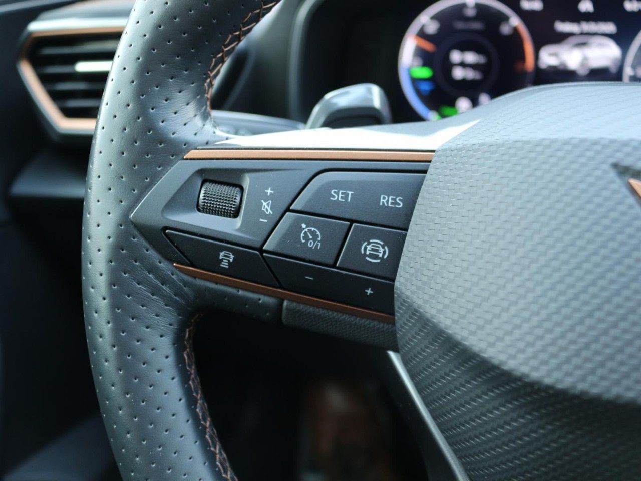 Fahrzeugabbildung CUPRA Formentor VZ 1.4 e-Hybrid DSG