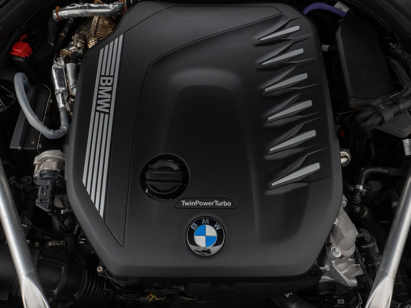 Fahrzeugabbildung BMW 540d  xD M Sport Kamera HUD DAB H/K Alarm 20Zoll