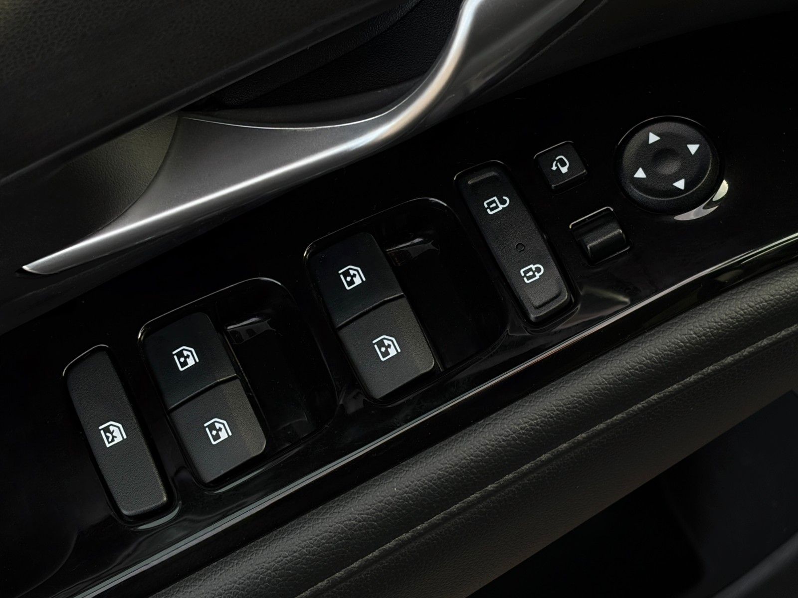 Fahrzeugabbildung Hyundai Tucson 1.6 T-GDI PHEV 4WD Prime Leder 360° ACC