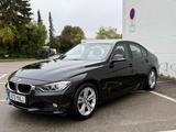 BMW 330 d Aut. HUD DAB Xenon SHZ V+H Leder Memory - BMW 330 aus 2013