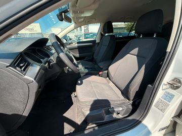 Volkswagen Passat Variant - 9
