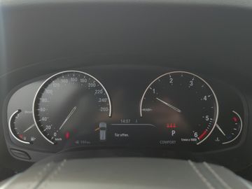 BMW 520 - 9
