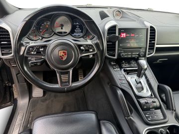 Porsche Cayenne - 12