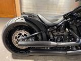 Harley-Davidson FLFBS Fat Boy Custom Bike - HARLEY-DAVIDSON CUSTOM BIKE