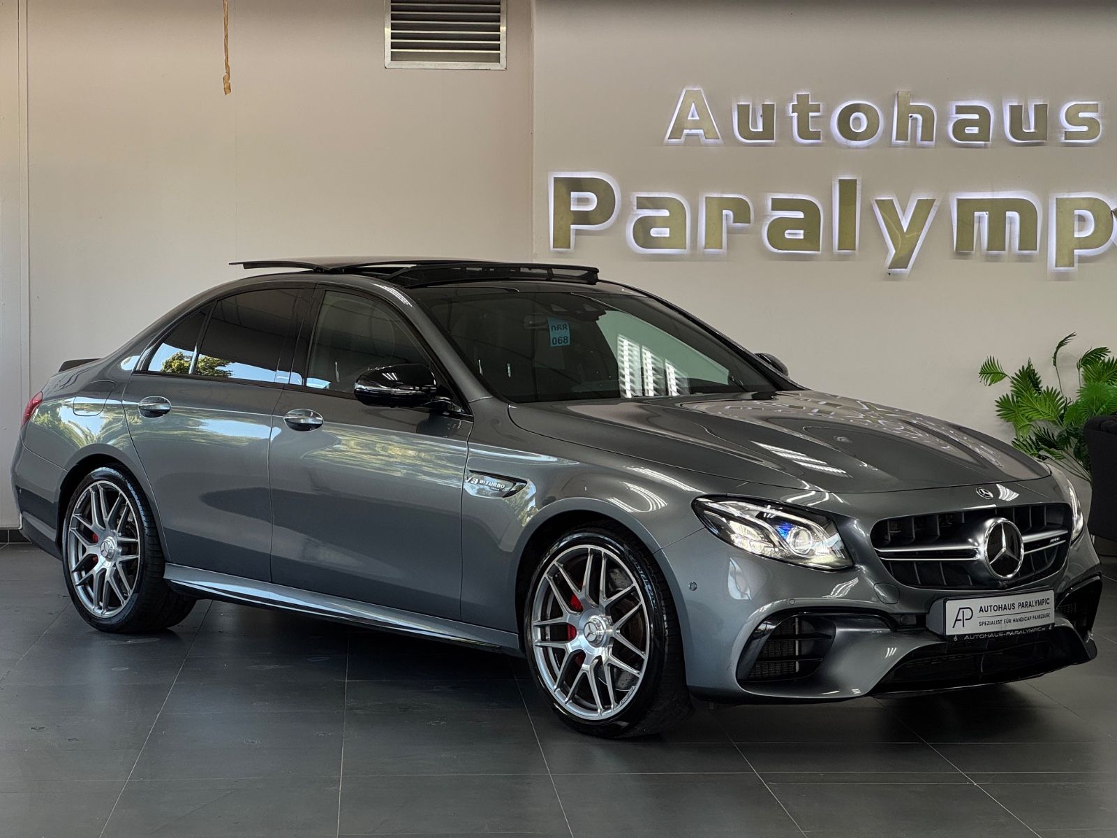 Mercedes-Benz E 63 AMG E 63 S AMG 4Matic