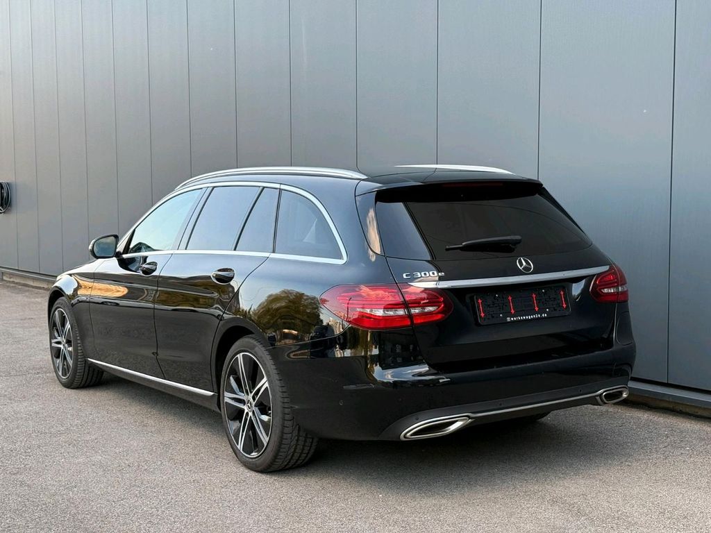 Image of Mercedes-Benz C 300
