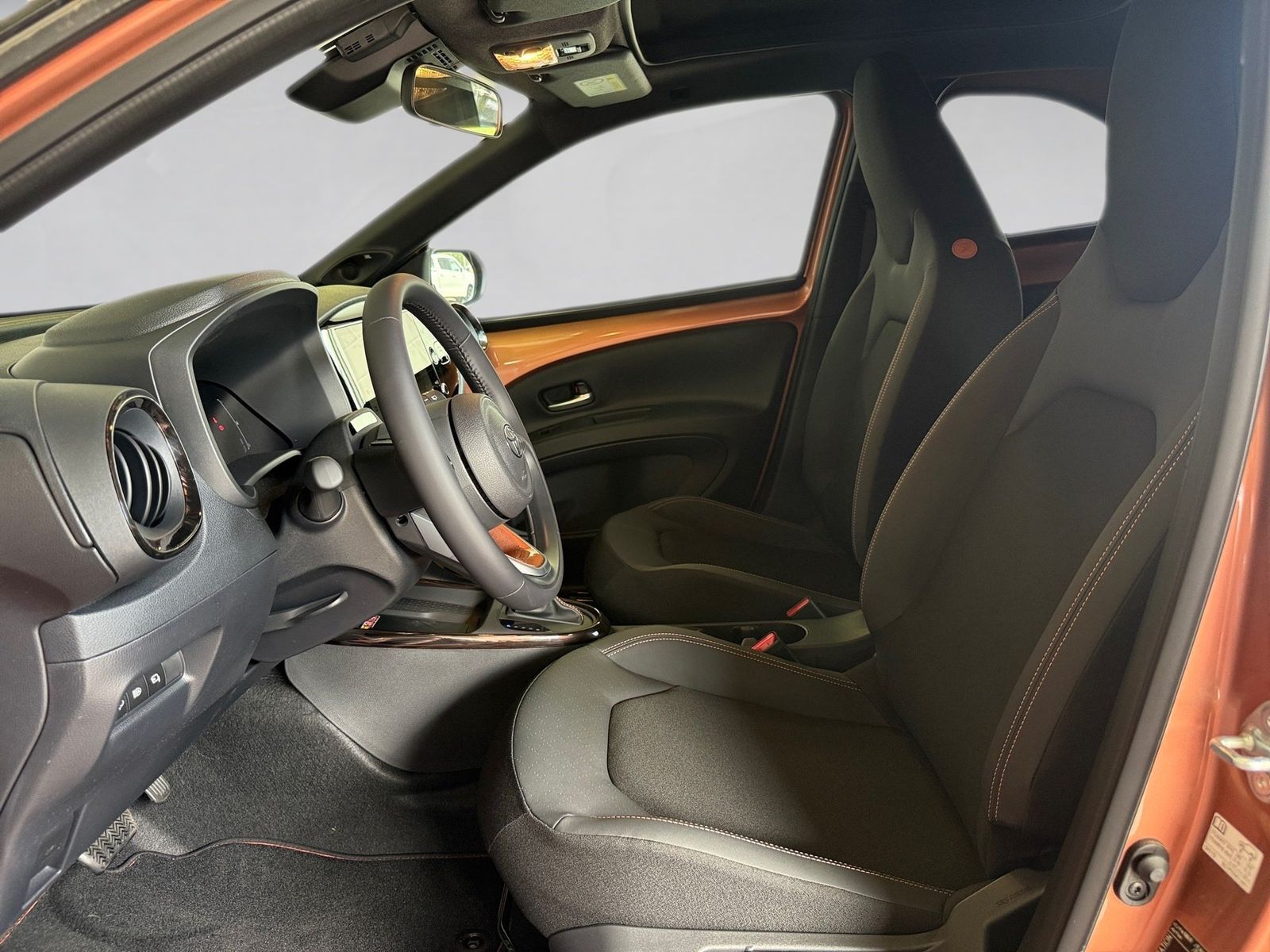 Fahrzeugabbildung Toyota Aygo X 1.5 Hybrid Lounge Canvas-Faltd., JBL,Kam.