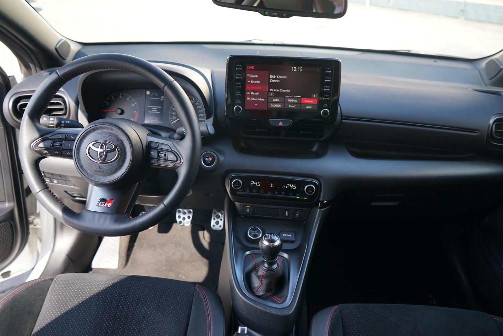 Toyota Yaris 1.6 GR 4WD LED ACC Android Apple DAB, миниатюра 11