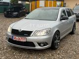 Skoda Octavia Combi RS - Skoda Octavia aus 2011: Combi RS