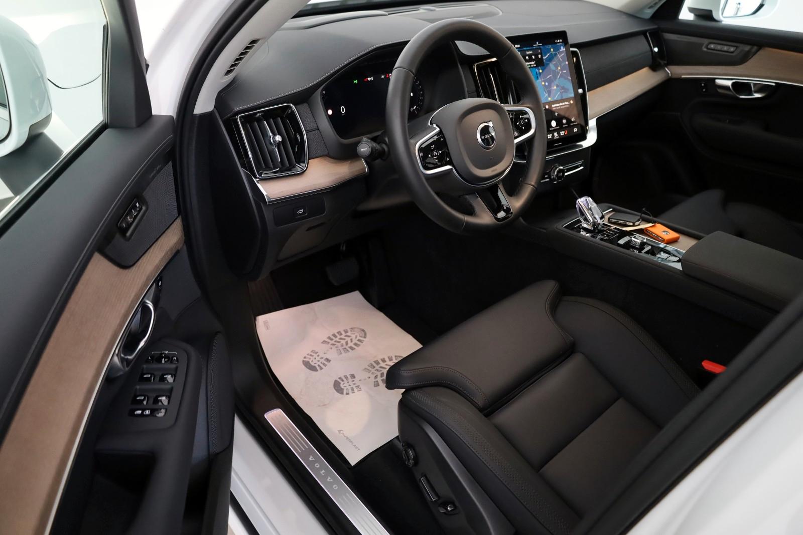 Volvo XC90 Plus Bright AWD,7Sitz,4xSH,360°,HUD,ACC,AHK