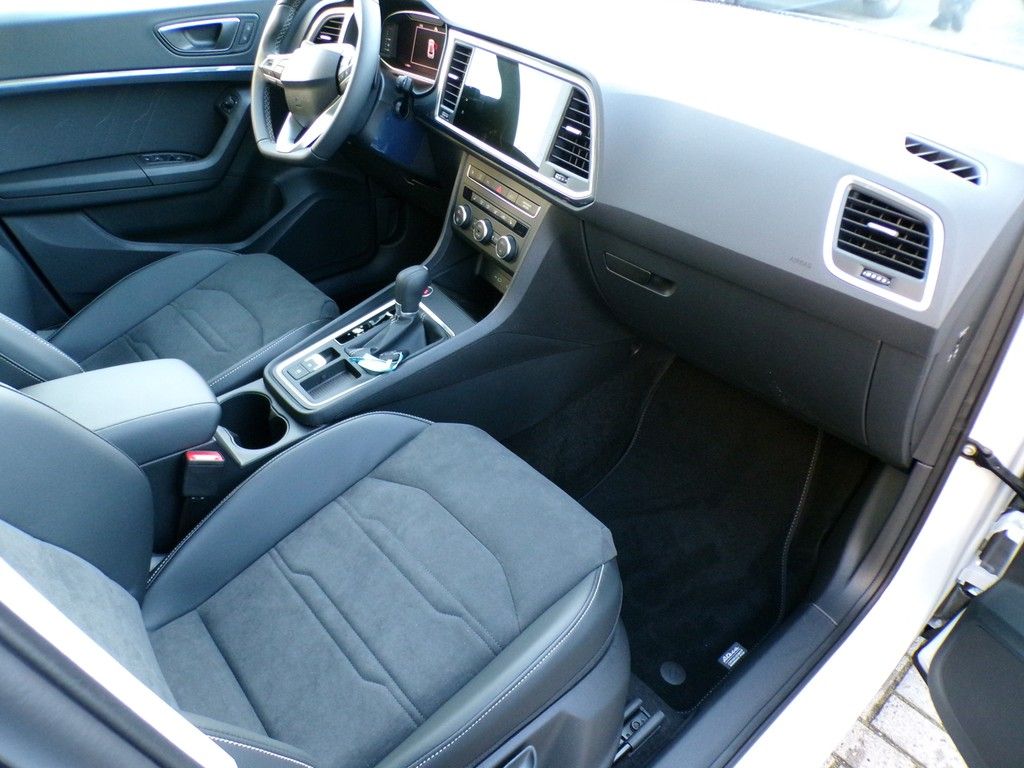 Fahrzeugabbildung SEAT Ateca 1.5 TSI DSG Style