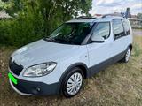 Skoda Škoda Roomster Scout  1.6 TDI Pano/Navi/AHK - Skoda Roomster in Nürnberg