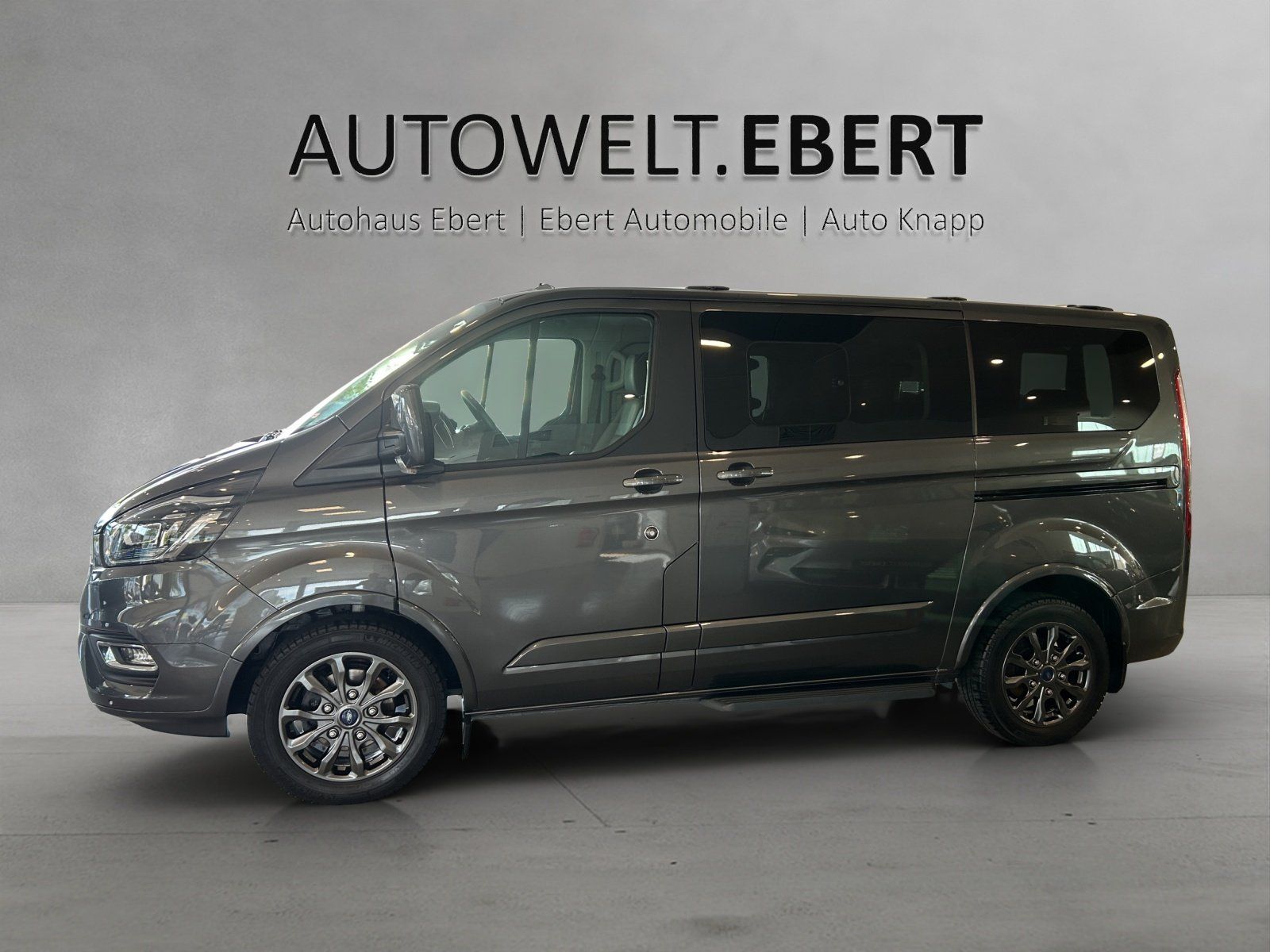 Fahrzeugabbildung Ford Ford Tourneo Custom Titanium X 320L1 Ecoblue
