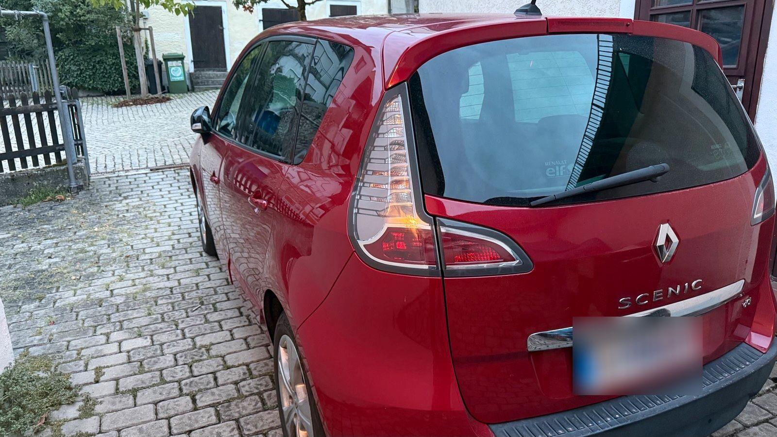 Renault Scenic 2012 — photo 9