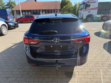 Toyota Avensis - 5