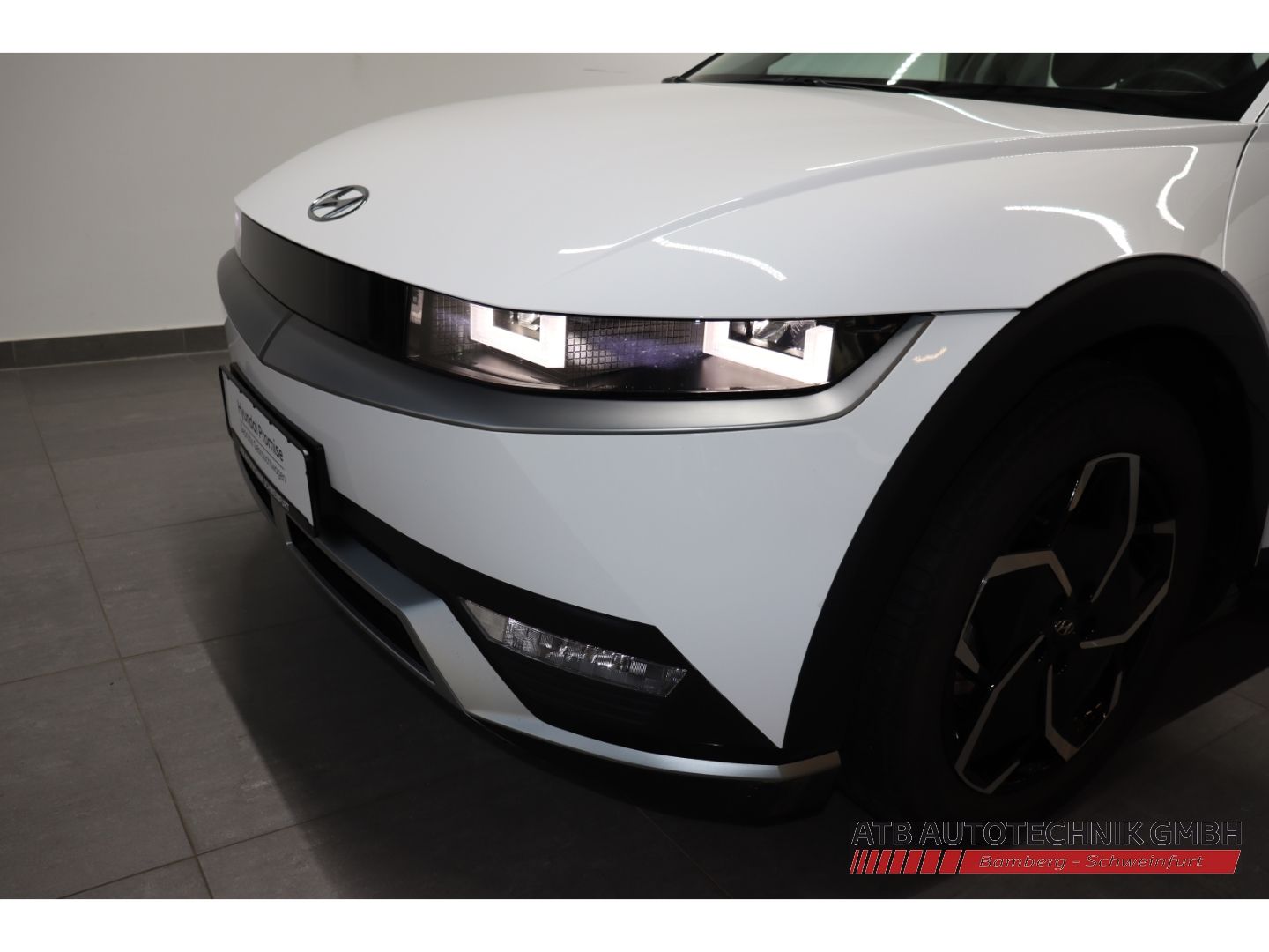Fahrzeugabbildung Hyundai IONIQ 5 77,4 kWh 98,3% SOH 2WD Navi LED Apple Ca