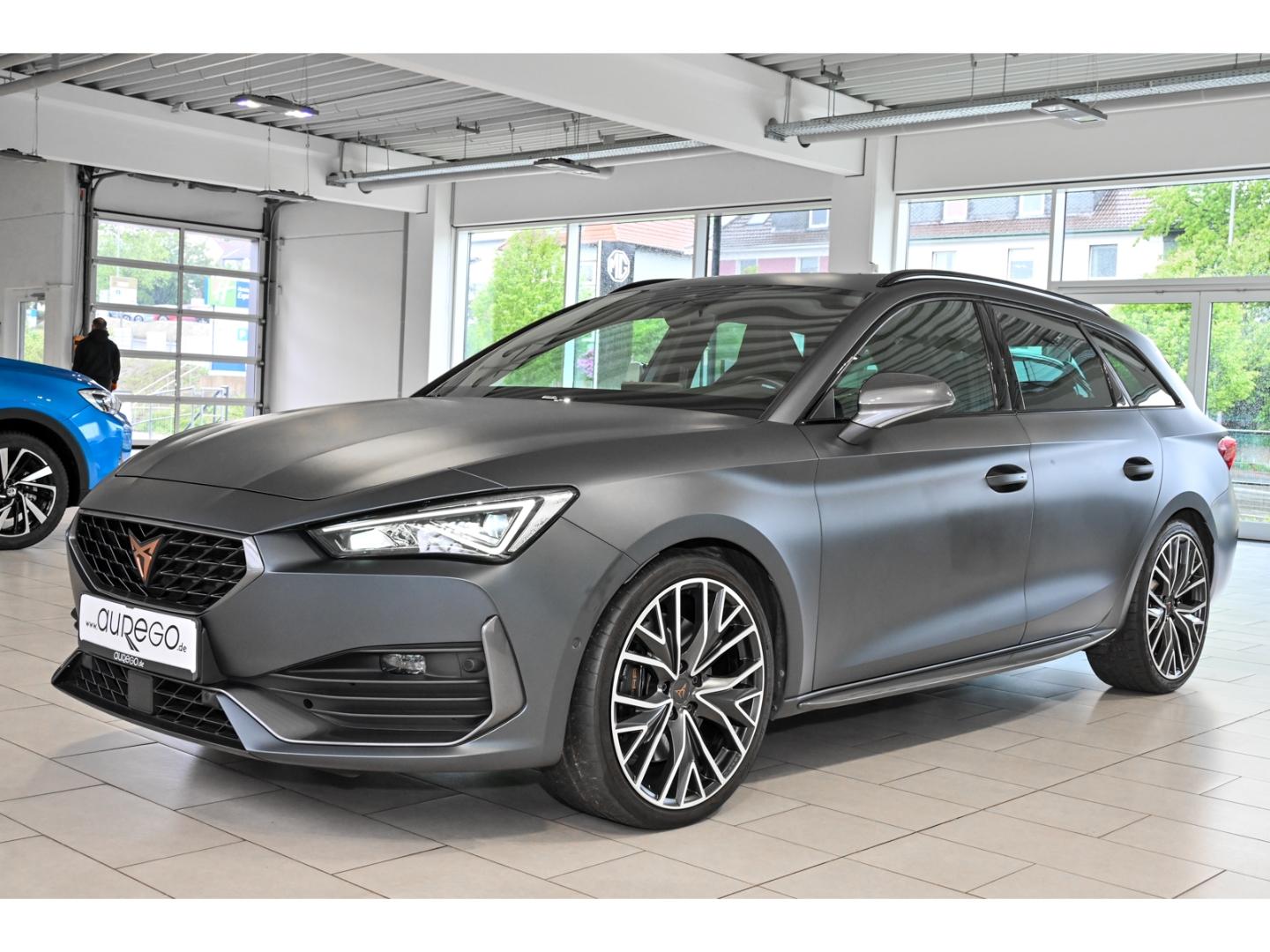 Cupra Leon ST VZ 4Drive+AHK+PANO+eKLAPPE+CARPLAY+BLIND