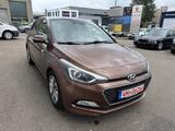 Hyundai i20 Style Pano Klima Alu Parksens §25+COC+HU NEU - Hyundai i20 Gebrauchtwagen in Stuttgart