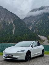 Tesla Model 3 Premium SR - Tesla Gebrauchtwagen von 2024