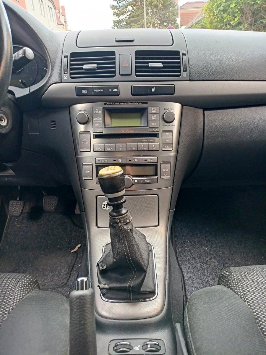 Toyota Avensis 2006 — photo 8