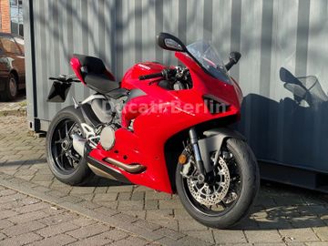 Ducati Panigale V2