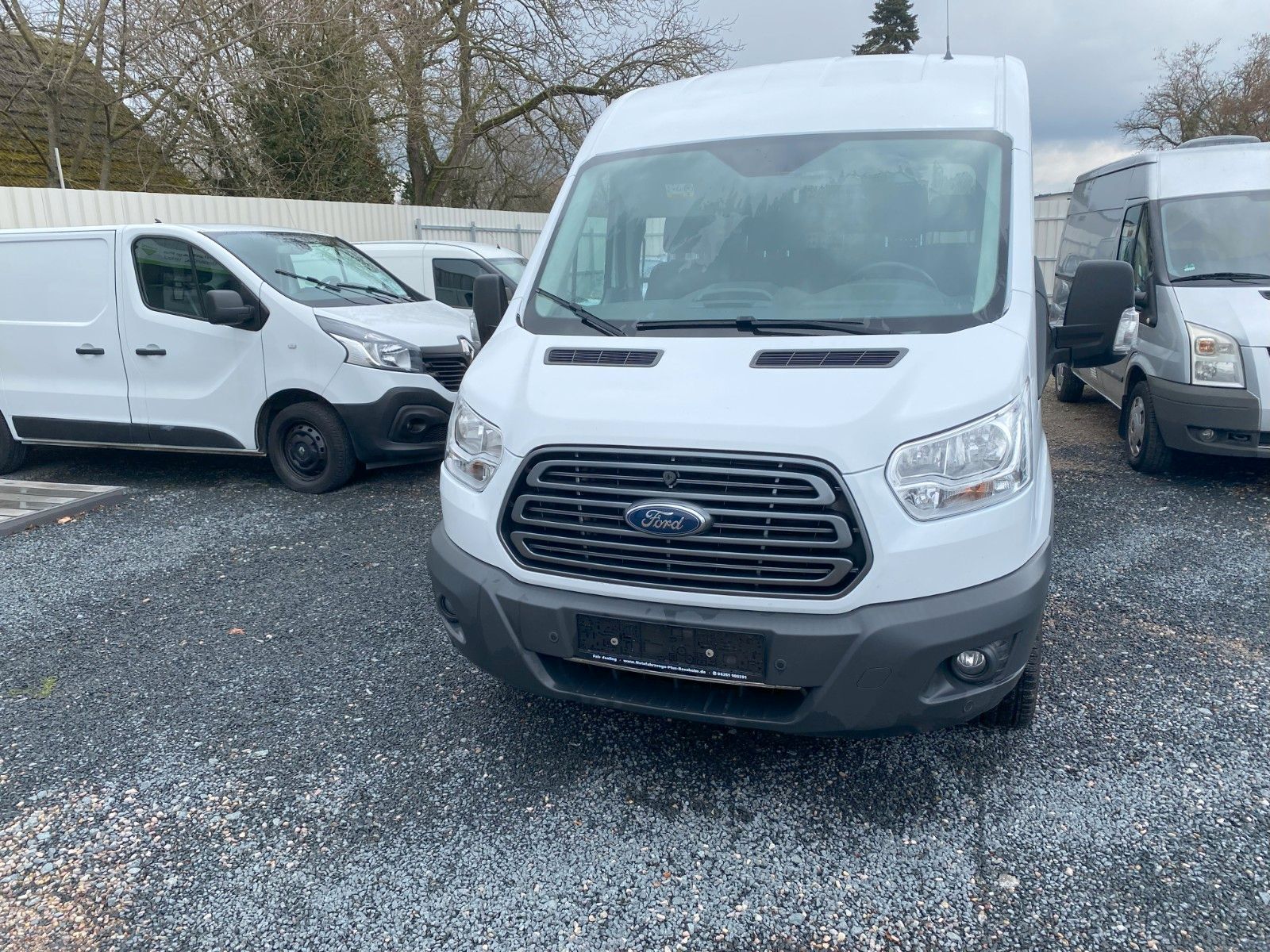 Fahrzeugabbildung Ford Transit Kombi 350 L3 Trend,9SitzerROLLSTHULRAMPE