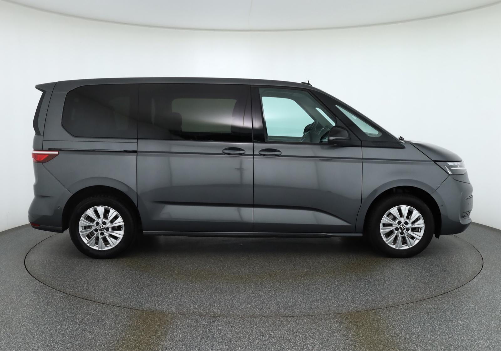 Volkswagen T7 Multivan 2.0 TSI DSG LED 360° Panorama AHK