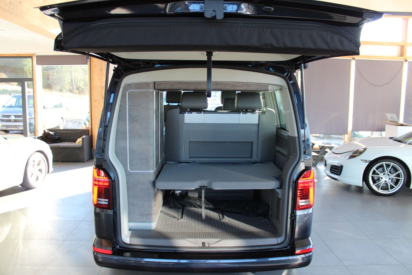 Volkswagen T6.1 California 2.0 TDI DSG Ocean FWD foto 14
