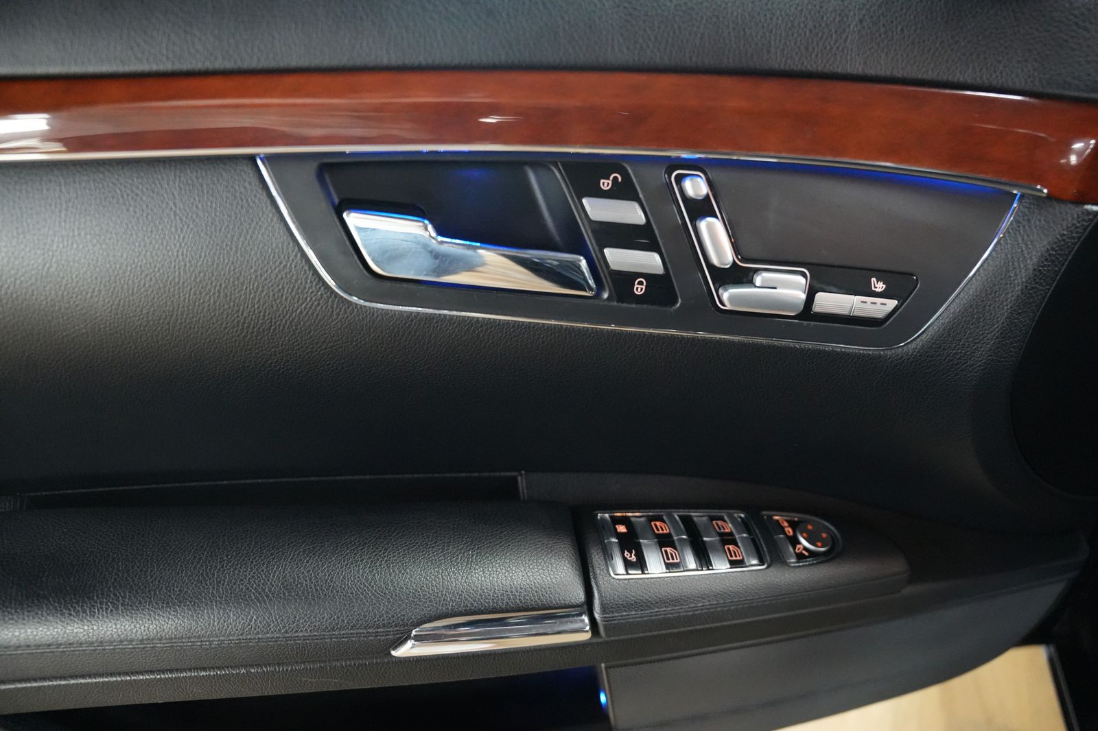 Fahrzeugabbildung Mercedes-Benz S 320 S 320 CDI *Ambiente*Carplay*ServiceNEU*