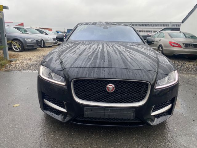 Jaguar XF Pure AWD R Sport