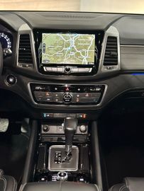 Fahrzeugabbildung Ssangyong REXTON 2.2D**SAPPHIRE**4WD**7AT**7SITZER**