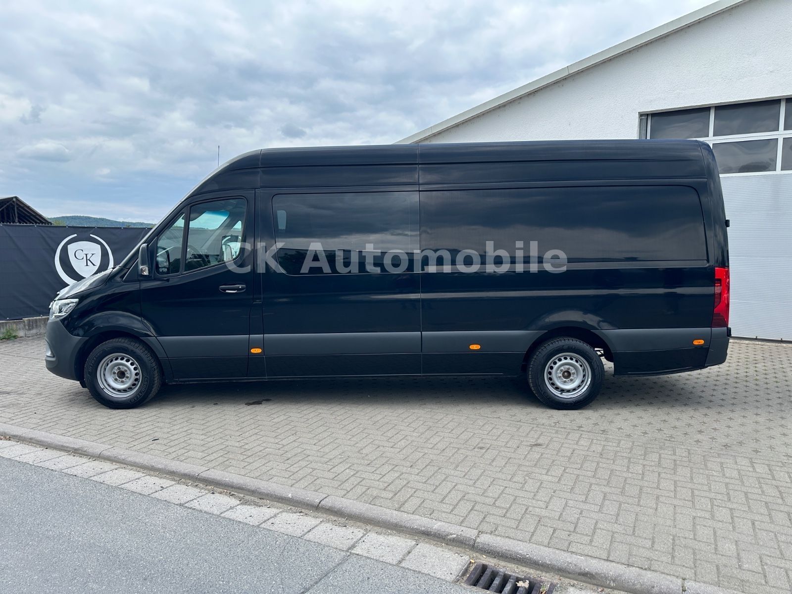 Fahrzeugabbildung Mercedes-Benz Sprinter III Kasten 316 Mixto Maxi/5 Sitze/LED