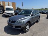 Volkswagen Touareg R5 TDI Auto.Leder Xenon AHK Navi PDC - Volkswagen Touareg: Auto