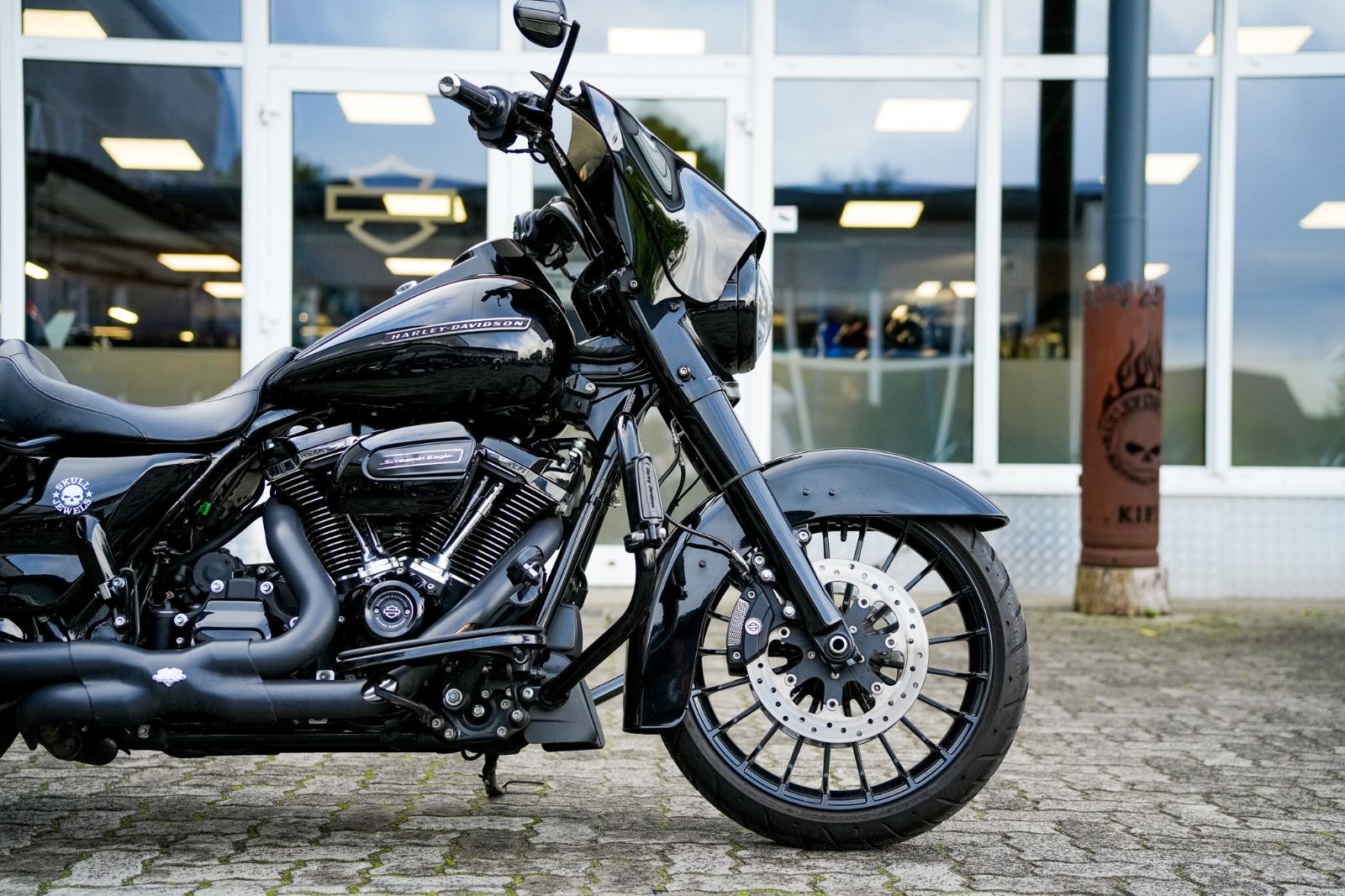 Fahrzeugabbildung Harley-Davidson FLHRXS Road King Special Fairing - Jekill
