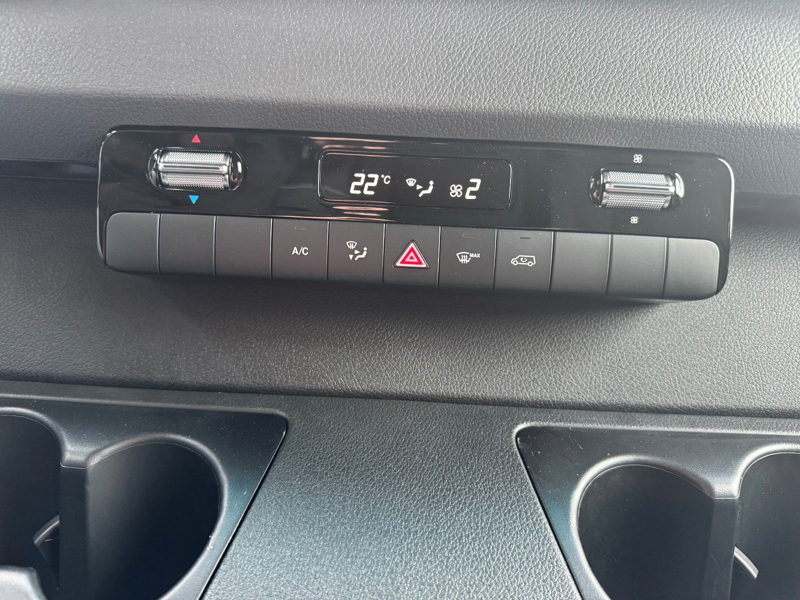 Fahrzeugabbildung Mercedes-Benz Sprinter 317 CDI Extralang AHK Klima Kamera