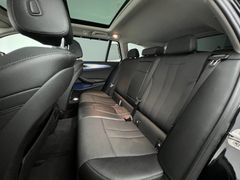 BMW 520 d M Sport Line / 2.HD / NUR 87.tKM /PANORAMA BMW 520 d M Sport Line / 2.HD / NUR 87.tKM /PANORAMA
